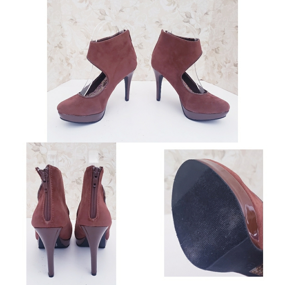 KISS & TELL BROWN HEELS - Picture 3 of 3